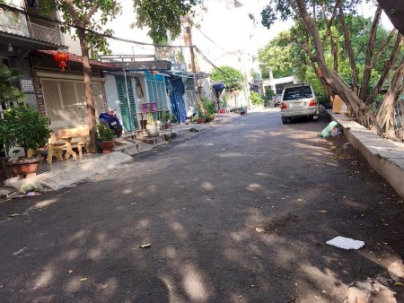  Bán nhà Phan Huy Ích Tân Bình 40m2 ( 4x10 ) 4 tầng giá chỉ hơn 4 tỷ.