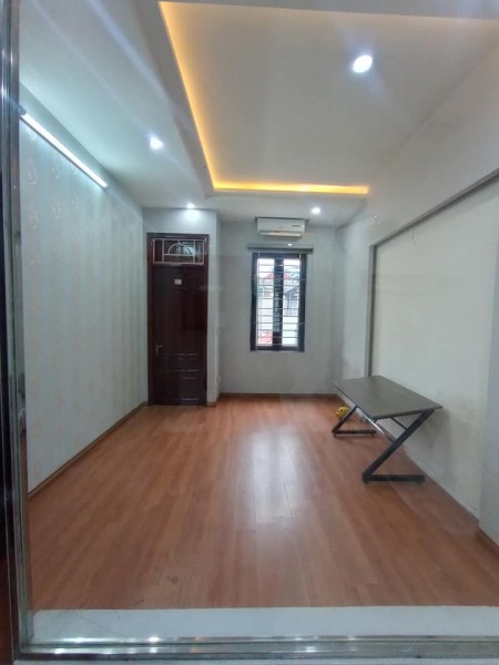 Siêu Hiếm Hoàng Mai 45m2 4 tầng, 3,9 tỷ ngõ cực rộng, nở hậu