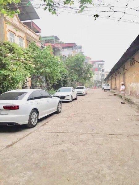 Cần bán gấp nhà ở Phan Đình Giót, nhà siêu đẹp giá rẻ