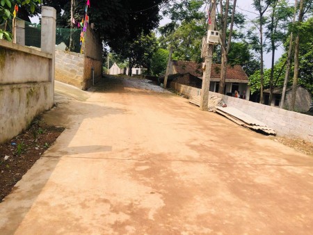 BÁN ĐẤT LÔ GÓC ĐẬP MIỄU NAM PHƯƠNG TIẾN CHƯƠNG MỸ GIÁ LỢN CHẾT CHỈ 2,7TR/M2, XUNG QUANH ĐANG BÁN 3TR