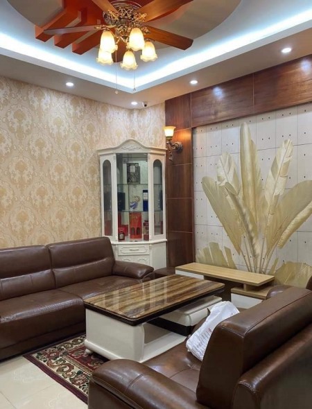 Bán nhà Siêu Phẩm Long Biên-Đức Giang 40m2*5T Nhà đẹp-Gần phố-Ở Ngay