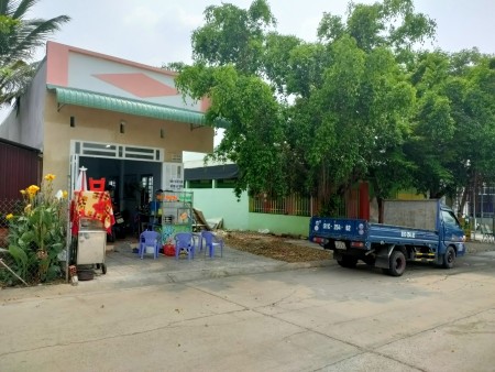 BÁN 2 DÃY TRỌ GỒM 2 NHÀ 8 PHÒNG, KCN MỸ PHƯỚC