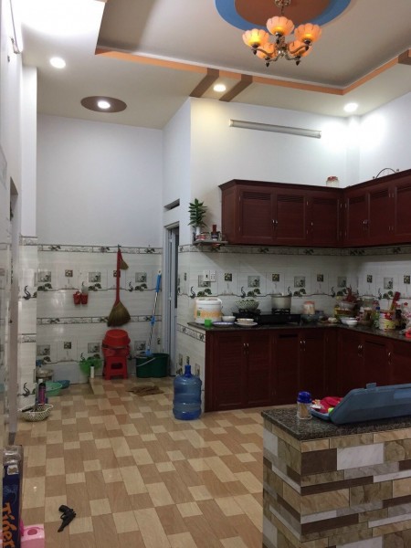 Trả Nợ Ngân Hàng Bán Nhà Hẻm Lớn Cao Đạt Quận 5 Diện tích 27m2 Chỉ 6.4tỷ.