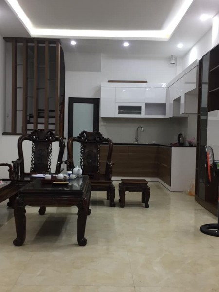 50m ra phố Bạch Mai, nhà 5 tầng 35m2, giá 3,2 tỷ