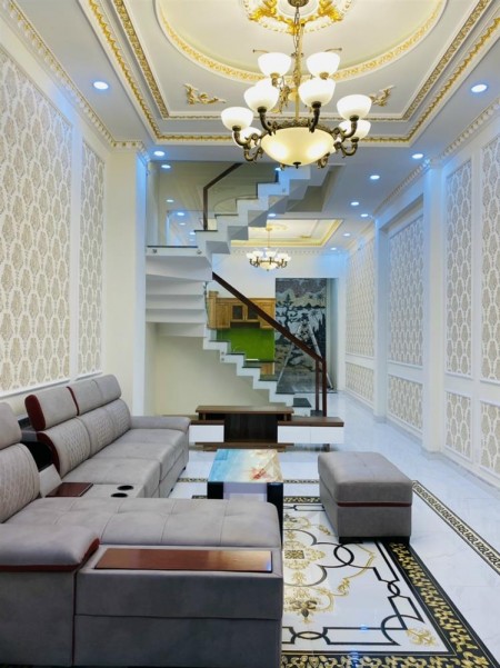 Bán gấp nhà Bạch Đằng 1 xẹc, Bình Thạnh, DT 2.7x13.5, giá chỉ 3 tỷ900 triệu