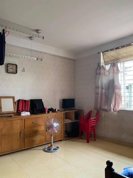 Bán nhà Lạc Long Quân, Tân Bình, 5 tầng, 31m2 (4.3x8) giá 3.9 tỷ TL