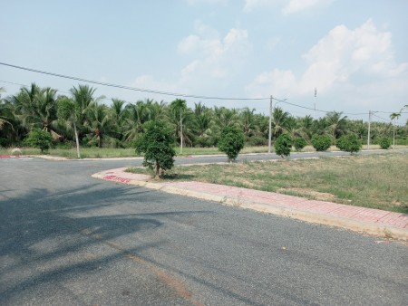 Đất nền liền kề khu công nghiệp Tân Hương Tiền Giang