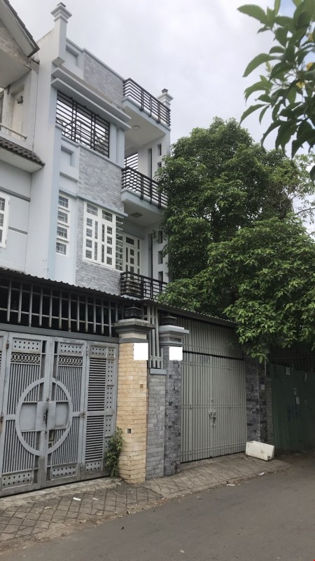 Cho thuê nhà hẻm xe tải đường số 49 HBC Thủ Đức