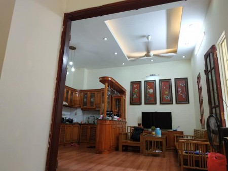 Hiếm. Lô góc, 3 mặt thoáng Đ.Giáp bát, dt 67m, mt 8m nhỉnh 6 tỷ
