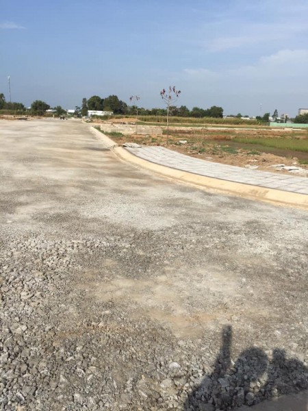 Ra 2 nền liền kề vị trí đẹp P.Vĩnh Quang