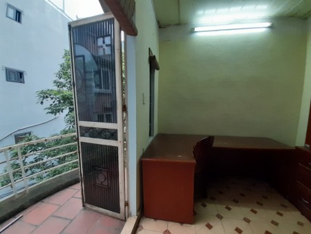 Cho thuê nhà 2 tầng ở Lĩnh Nam