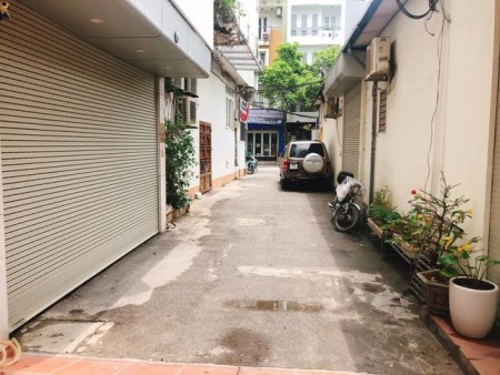 PHÂN LÔ OTO TRÁNH thoáng trước sau,vài bước chân ra khai sơn city.74m x4 tầng.