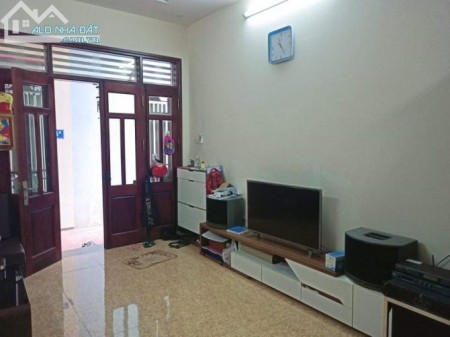 HƠN 3 TỶ CÓ NHÀ-MẶT PHỐ-LÔ GÓC-3 MẶT THOÁNG-Ô TÔ TRÁNH-KINH DOANH SẦM UẤT.35Mx3T