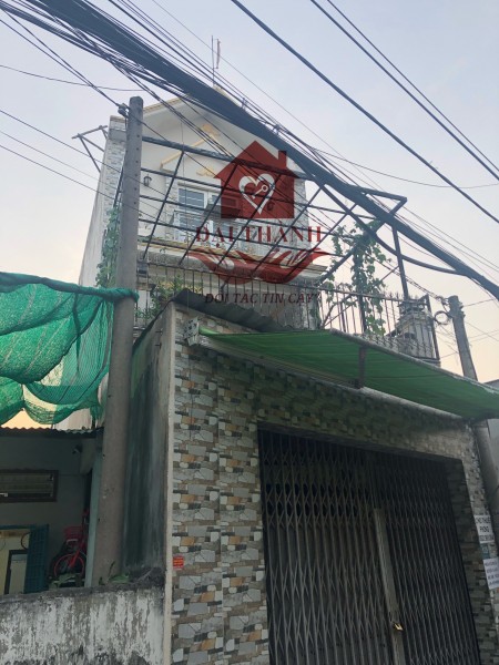 Nhà 2,5 tấm đẹp p.An Bình cách Bồn nước 500m chỉ hơn 6 tỷ