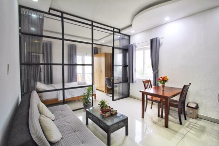 Căn hộ Thảo Điền Q2 ban công 1PN 40m2 full đồ.