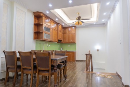 Bán nhà liền kề dịch vụ Vạn Phúc Q.Hà Đông 45m 5 tầng, kinh doanh văn phòng giá chí 7.18 tỷ.