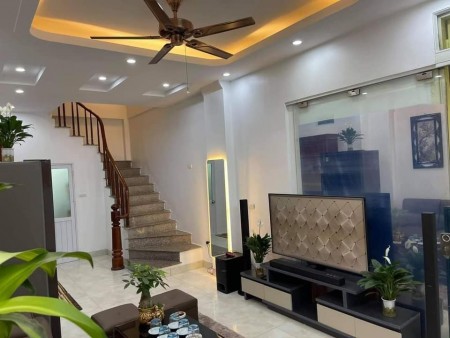 Tôi cần bán nhà Hồ Tùng Mậu – Lê Đức Thọ, 31m ,5 tầng , Kinh doanh, hơn 3 Tỷ