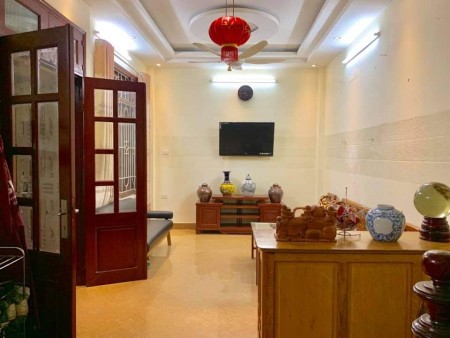 TôiBán nhanh siêu phẩm phân lô Nguyễn Chí Thanh ô tô đỗ cửa DT 38m2 giá 7tỷ