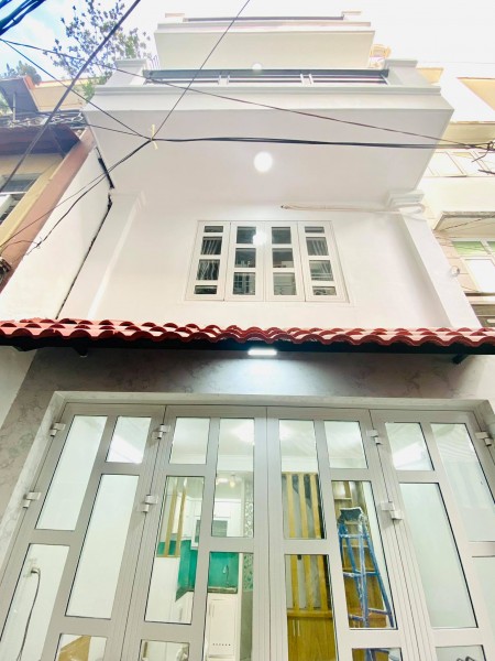 Bán gấp nhà đường Ba Tháng Hai Quận 10, ô tô đỗ cửa, 5 tỷ