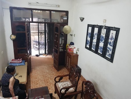 Bán nhà Ngõ Linh Quang A, Đống Đa, 52m2, 4T, MT3.7, 4.35 tỷ.
