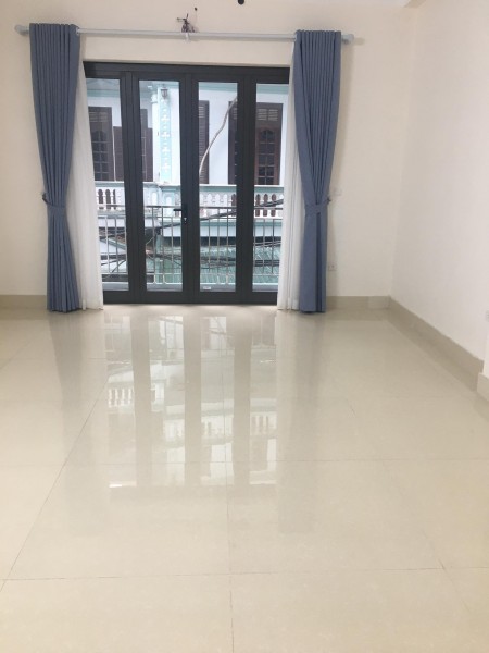 Cần tiền bán gấp Lê Quang Đạo ,Khu vực phát triển 45m2 X 5 T MT : 4,5m GIÁ 4.8 Tỷ