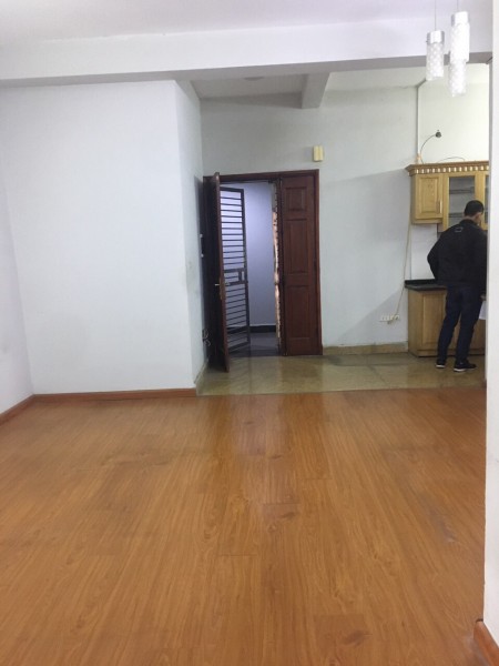 Cho thuê Chung cư Sakura Vũ Trọng Phụng 2 ngủ cơ bản 9 triệu. Lh 0377983070
