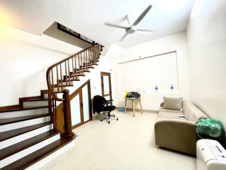 Hoàng Văn Thái 38M2 x MT: 4.5m x Kinh Doanh, Mặt Ngõ Thông, Ô tô qua nhà, Giá Thanh Lý.