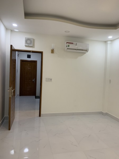 Bán nhà Nhật Tảo P8 Q10 xe hơi 4 chỗ vào thỏa mái hẻm trước nhà 4m DT: 4,5m x 11m