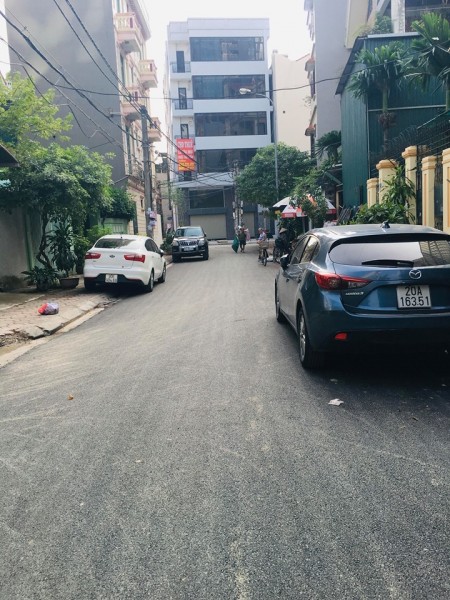BÁN NHÀ ĐẸP Nguyễn Văn Huyên, Cầu Giấy, Ô TÔ, phân lô, 52M2 4 TẦNG, 4m MẶT TIỀN, nhỉnh 6 TỶ