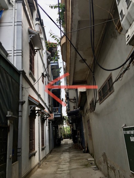 Cần cho thuê nhà nguyên căn, gần ngã ba Ba La(Hà Đông, Hà Nội) ga tầu điện trên cao (khoảng 100m). Oto đõ cửa