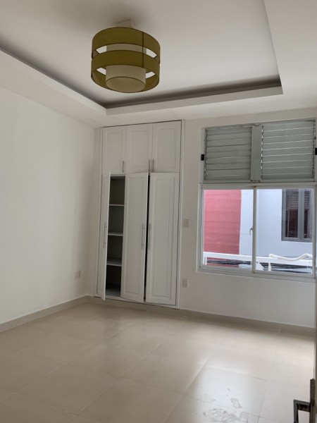Bán nhà hẻm 82 Mạc Đỉnh Chi, Q1 - 4x14m, 3tầng 2 Mặt tiền trước sau