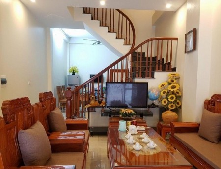 NHỈNH 5 TỶ, PHÂN LÔ HÀ ĐÔNG Ô TÔ ĐỖ CỬA KINH DOANH SẦM UẤT, 45Mx4T, MT 4m