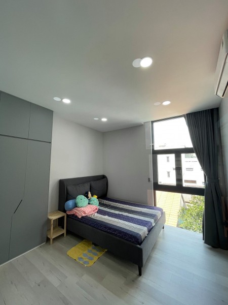 Bán nhà hẻm 4m Lê Văn Sỹ, 3 tầng, 53 m2, 5 tỷ 650, Tân Bình