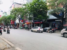 Bán Nhà Mặt Ngõ Thái Hà, 40m 5 Tầng, MT 4,5m Lô Góc Kinh Doanh Chỉ 9 tỷ.