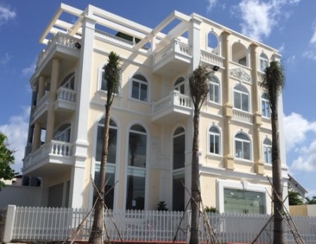Tòa Nhà VP Hầm 5 sàn trống suốt 800m2 Bình An Quận 2 MS:100
