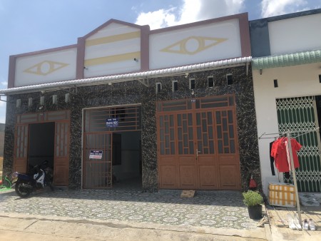 Chính chủ cần sang gấp nhà trọ 300m2 10x30m liền kè KCN
