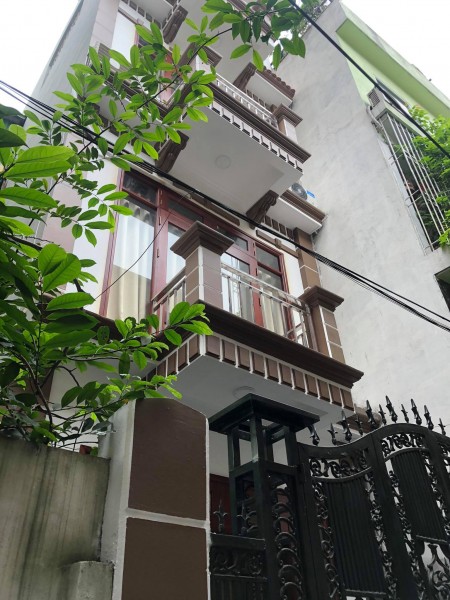 Cần bán nhà Doãn Kế thiện 46m 5 tầng giá 4,8 tỷ