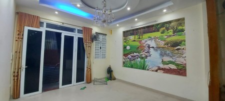 Bán nhà riêng Kim Giang, nhỉnh 3 tỷ, nhà 5 tầng 42m2 lô góc siêu đẹp