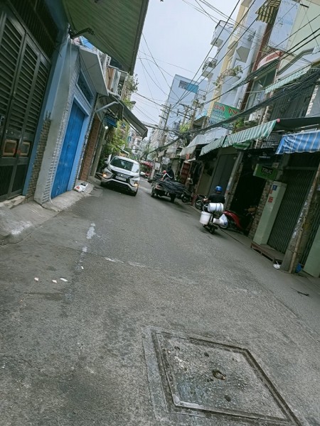 Bán nhà đường Bành Văn Trân, Tân Bình, 52m2, xe hơi ngủ trong nhà.