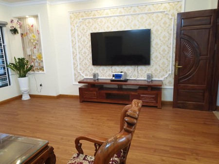 Bán nhà Doãn Kế Thiện Cầu Giấy 50m 5 tầng 6.8 tỷ