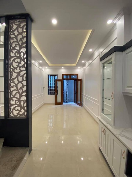 Bán Gấp Nhà Mới Phố Trương Định, 35m2x5TxMT4m, giá 3,2 tỷ.