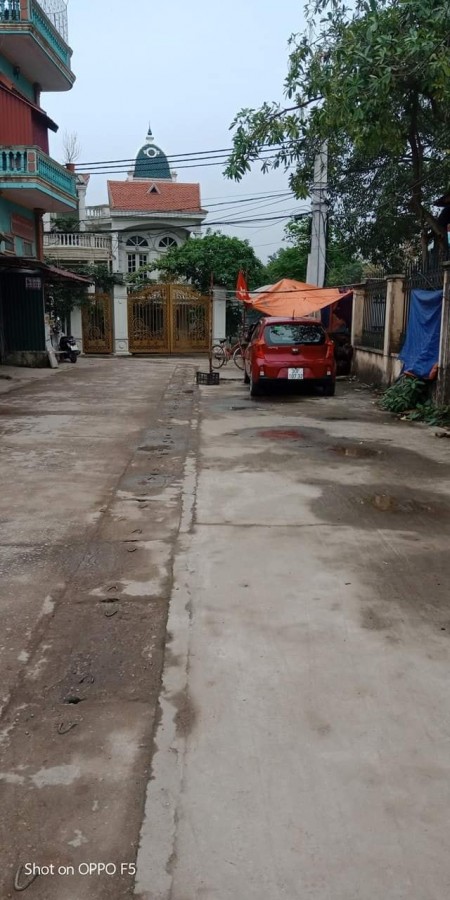 Cần bán gấp miếng đất Yên Mỹ kinh doanh tốt, đường to cực khủng