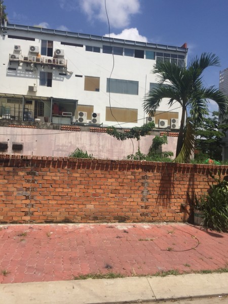 Bán lô đất mt đường số 77, P.Tân Quy, Quận 7, dt 8.7x18m giá 22 tỷ