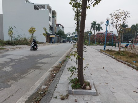 Đi đến slide 2