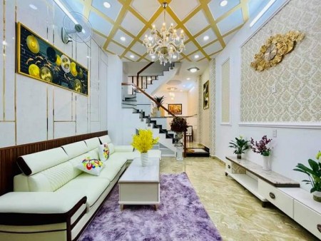 Bán nhà mặt tiền Nguyễn Sơn 1 trệt 4 lầu, thang máy, không lỗi phong thủy