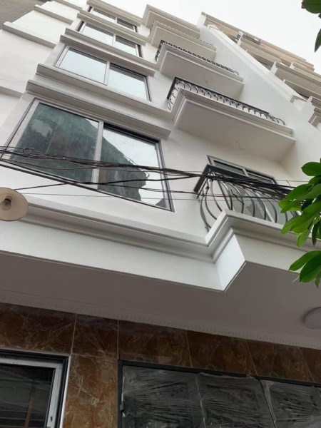 Bán nhà Định Công Thượng 32M2 x 5 tầng x 3 ngủ x MT: 5m x Giá nhỉnh 3 tỷ.