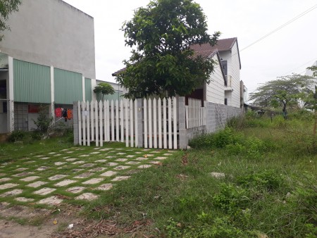 Chính chủ Cho thuê nhà 5x25, 1 trệt 1 lầu, 2 phòng ngủ, sân vườn thoáng mát 9tr