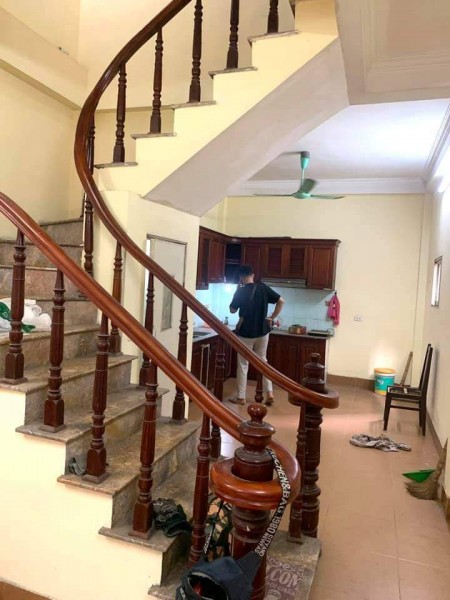 BÁN NHÀ KIM GIANG HOÀNG MAI 32 M X 4 TẦNG MẶT TIỀN 4.8 M GIÁ 2.6 TỶ