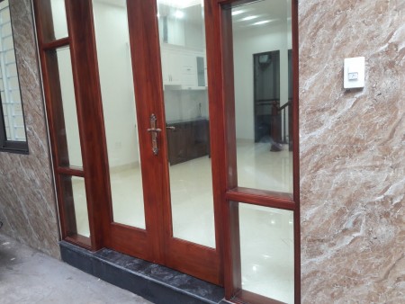 Chính chủ Cần bán nhà ngõ 347 đường Cổ Nhuế, Bắc Từ Liêm DT 37m2x5 tầng Giá 3.1 Tỷ LH 0984159602