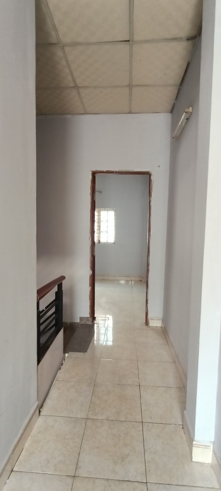Nhà cho thuê nguyên căn ngay hẻm 730 Hương Lộ 2, Bình Trị Đông A Bình Tân